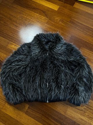 Pelliccia finta anni 2000 grigia bershka