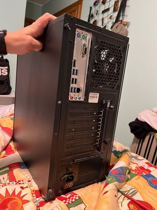 Torre PC Gaming Negra