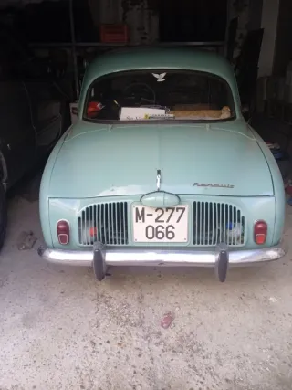 Renault dauphine 1961