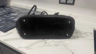 Bolso Guess Negro Acolchado