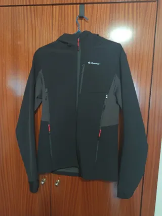 Chaqueta Senderismo Quechua Negra Talla M