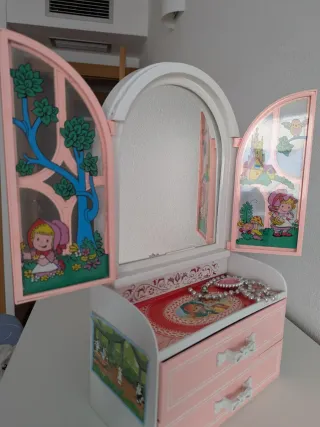 Joyero infantil con cajones