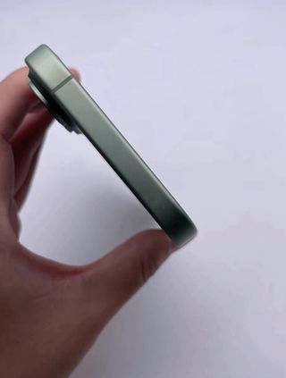 iPhone 17 256GB Verde batería con 4 Ciclos