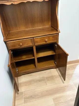 Chinero de madera de castaño