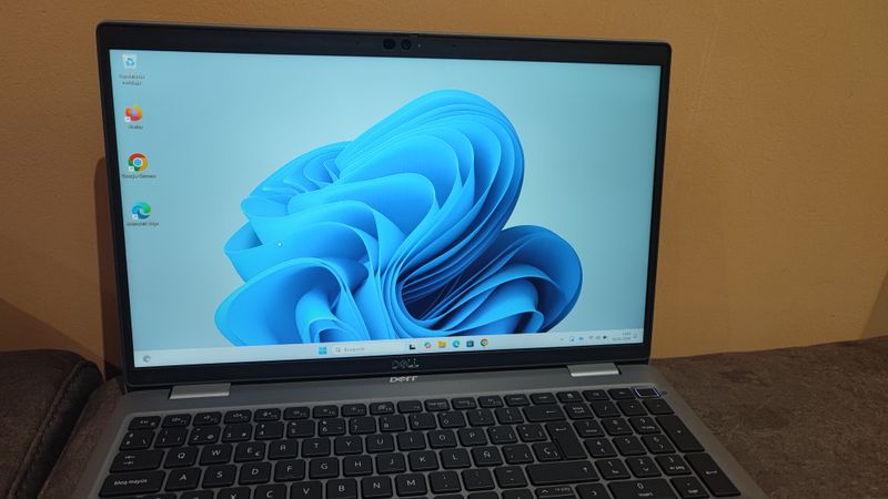 Dell Latitude 5520 i5 11th Gen 16GB RAM afbeelding 3