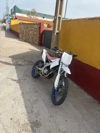 Moto de cross 49cc Derbi Senda drd pro con ITV