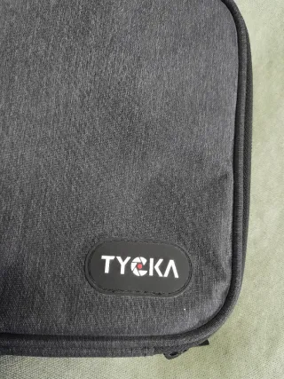 Organizador de electrónica viaje  TYCKA gris.