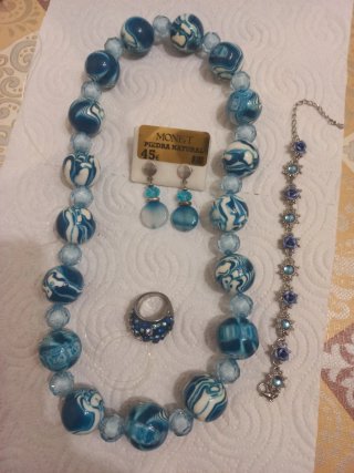 Conjunto Monet: Collar, Pendientes, Anillo y Pulse