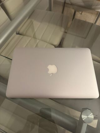 MacBook Air 2015 Plata. 11 pulgadaa