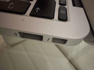 MacBook Air 2015 Plata. 11 pulgadaa