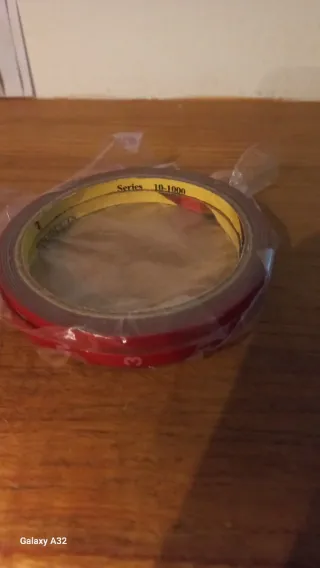 .nastro biadesivo per parabrezza