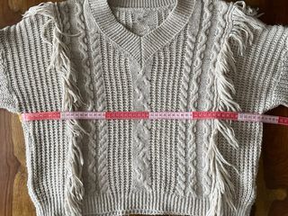 Jersey beige con flecos