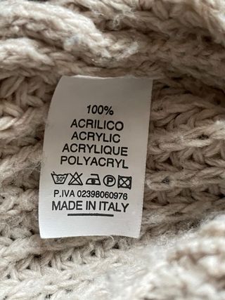 Jersey beige con flecos