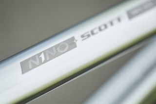 Scott Scale Edição Especial Nino- RC900