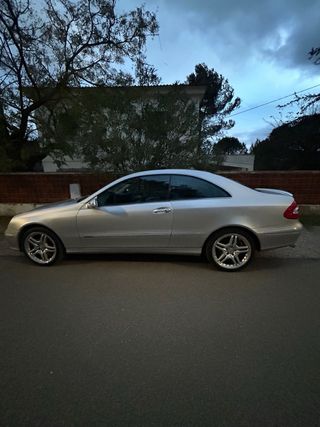 Mercedes-Benz CLK 2003