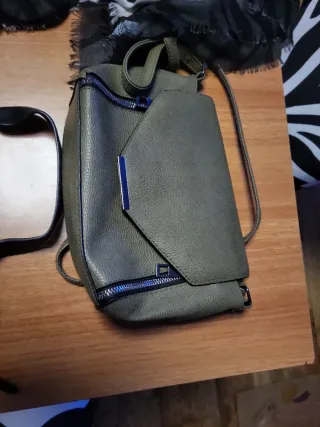 Lote 2 borse e 2 sciarpe