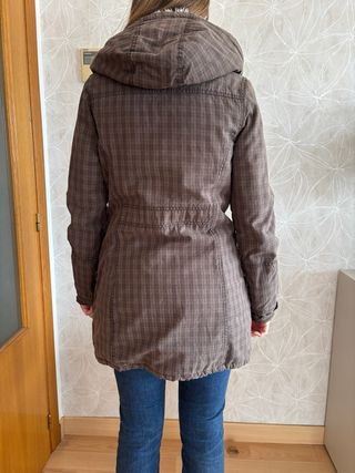 Abrigo marrón cuadros
