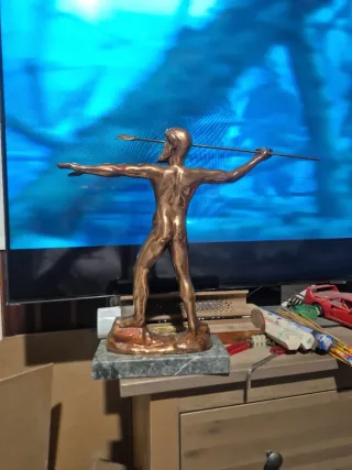 Figura Bronce Neptuno Tridente 3.6 km