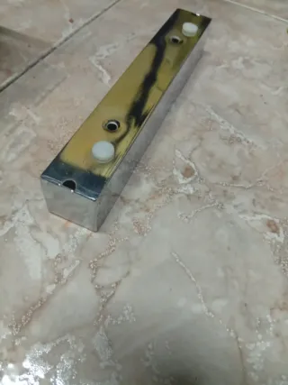 Patas de metal para sofa