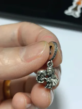 Oferta_Charm Pandora Pareja Beso Plata