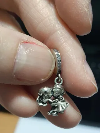 Oferta_Charm Pandora Pareja Beso Plata