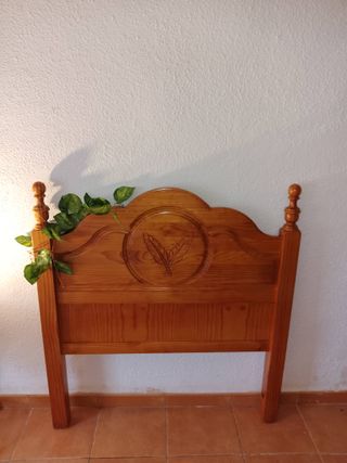 Mueble de comedor rústico de madera