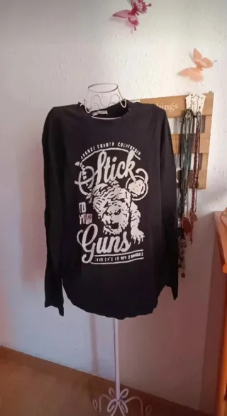 Camiseta negra hombre Stick to your Guns