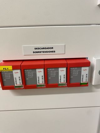 TÉCNICO ELECTRICISTA