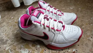 Zapatillas Nike Mujer Blancas y Rosas