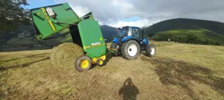 Rotoempacadora John Deere 580 con documentación