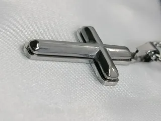 Colgante Cruz con cadena de acero inoxidable