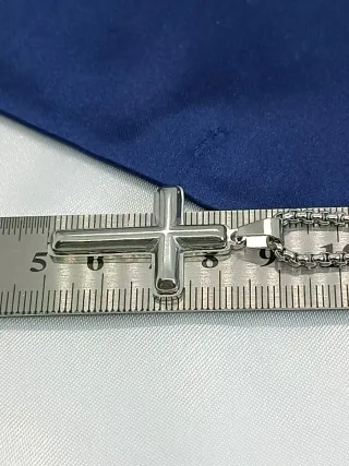Colgante Cruz con cadena de acero inoxidable