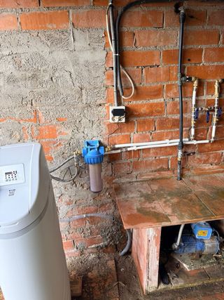 INSTALADOR: ÓSMOSIS, DESCALCIFICADOR Y OZONO