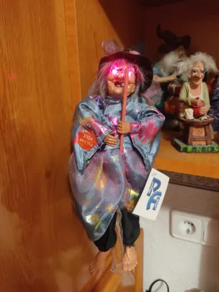 Colección Brujas Resina Antiguas