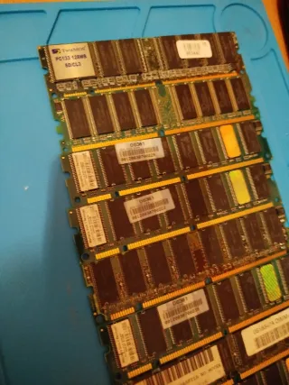 512 MB SD RAM DDR
