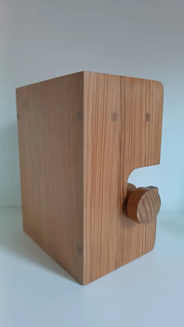 Portarrollos de madera para baño