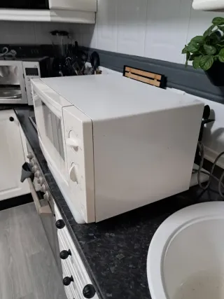 Microondas Samsung Blanco.