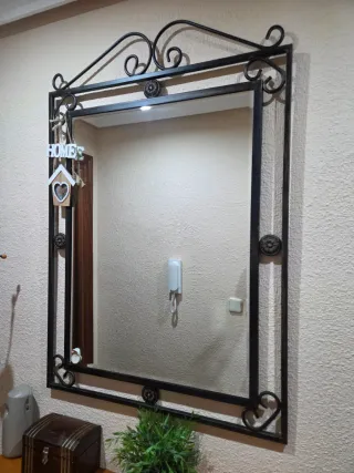 Recibidor de forja y madera