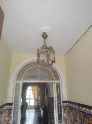 Lámpara de techo colgante dorada