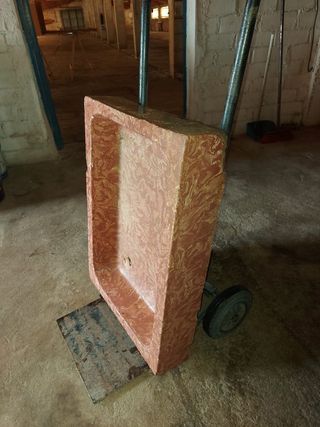 Fregadero,pica,lavabo de piedra roja antigua