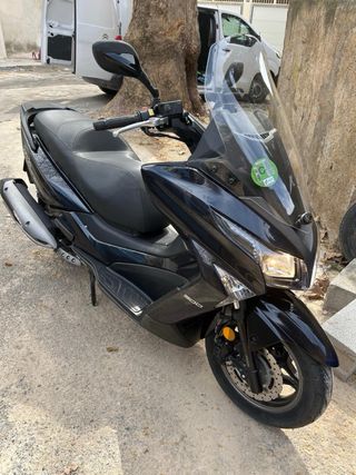Kymco Grand Dink 300 ABS Negra