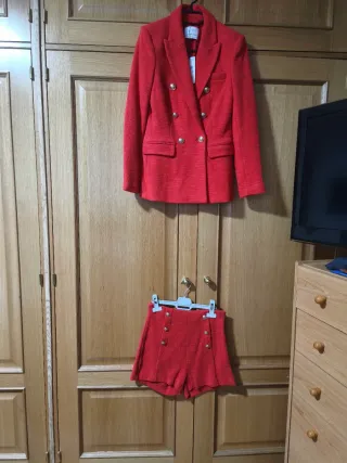 Cazadoras, chaleco, conjunto etc.Nuevo sin estrena