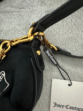 Bolso Negro Juicy Couture con Pañuelo