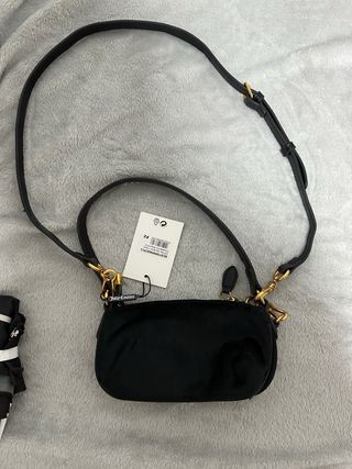Bolso Negro Juicy Couture con Pañuelo