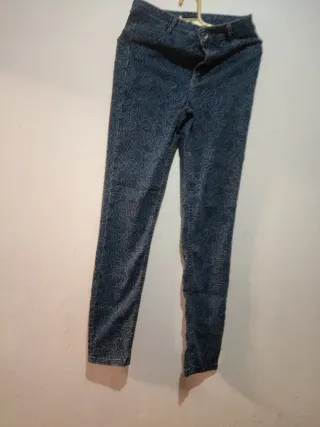 Pantalón vaquero mujer estampado