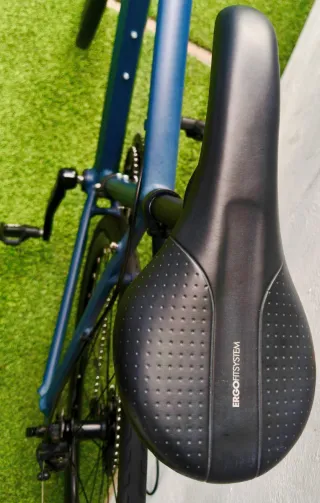 COMO NUEVA BICICLETA GRAVEL TRIBAN RC 500