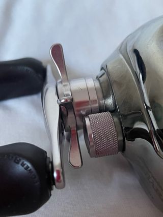 Shimano Scorpion Antares RH221