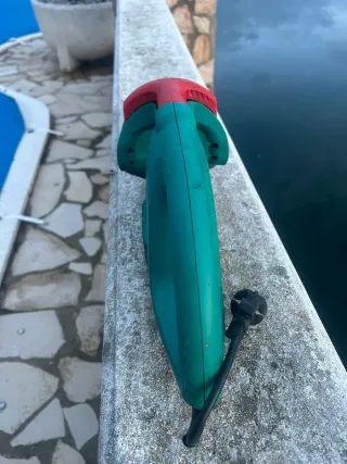 Cortasetos Bosch AHS 2000