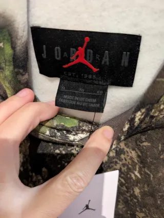 Sudadera Jordan Camuflaje Talla XL NUEVA