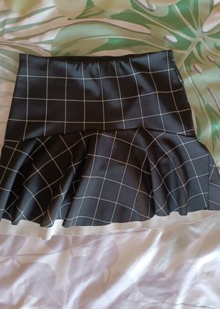 Falda cuadros Stradivarius